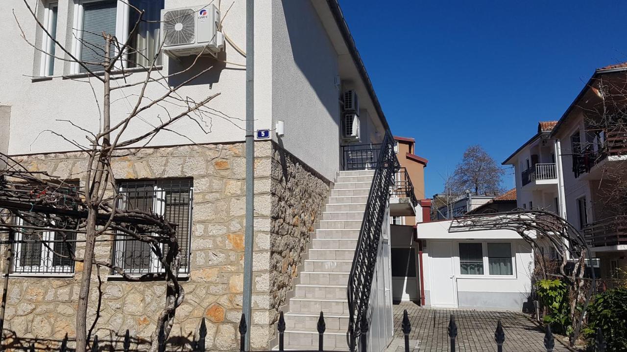 Luccia Apartments-Guesthouse Laguna أوهغيد المظهر الخارجي الصورة